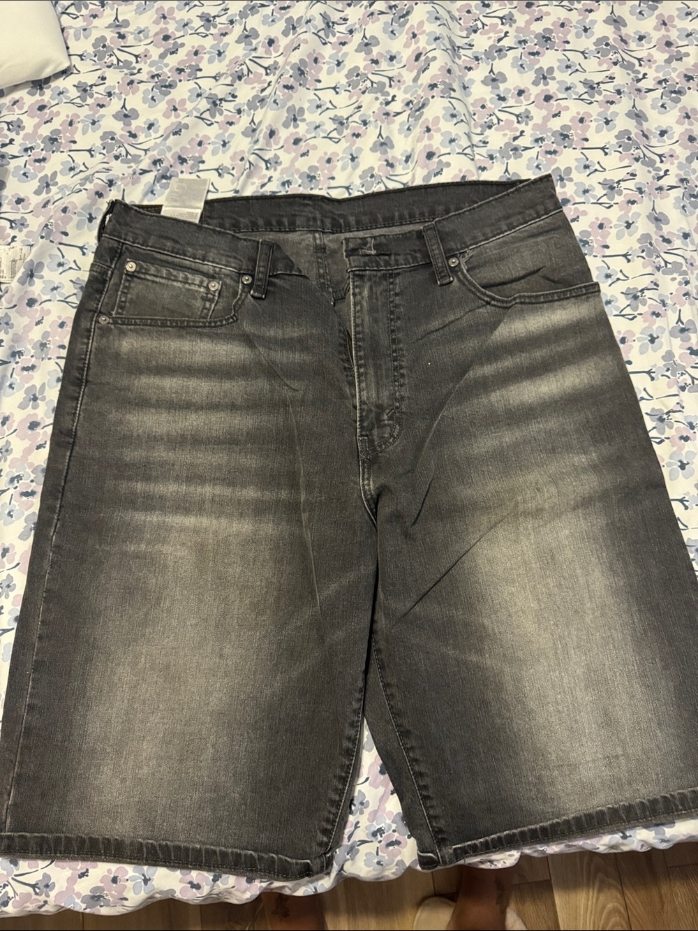 Levi's Men's Washed Black Straight Jeans Shorts